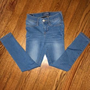 Old Navy Bottoms - Old Navy Ballerina Jeans- light wash Old Navy Bottoms - Old Navy Ballerina Jeans- light wash